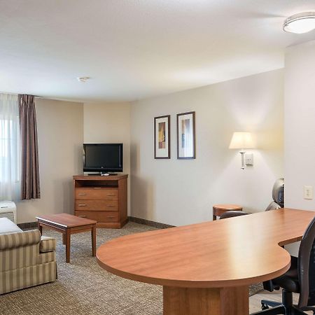 Suburban Extended Stay Hotel Waterloo - Cedar Falls - Cedar Valley Екстериор снимка